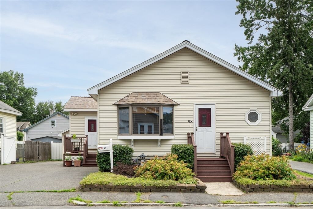Property Photo:  98 Winthrop Ave  MA 01851 