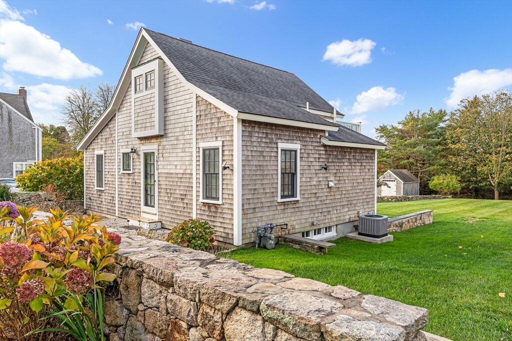 Property Photo:  1815 Main Rd  MA 02791 