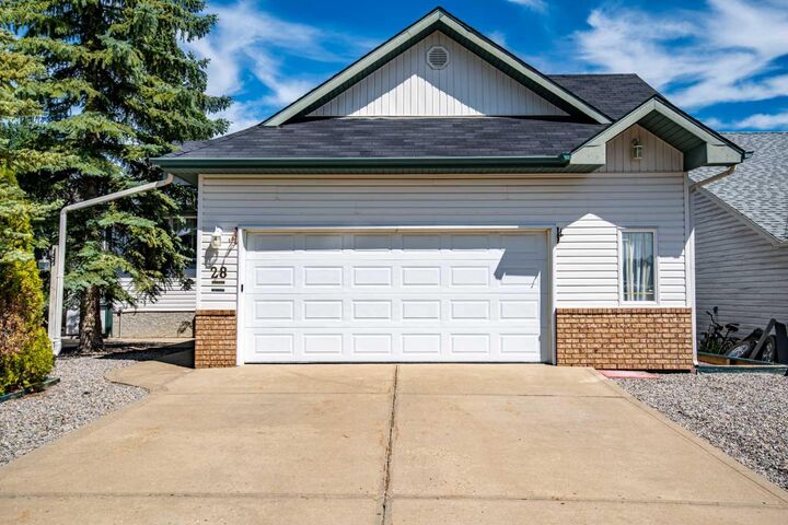 Property Photo:  28 Westwood Crescent  AB T4S 1P6 