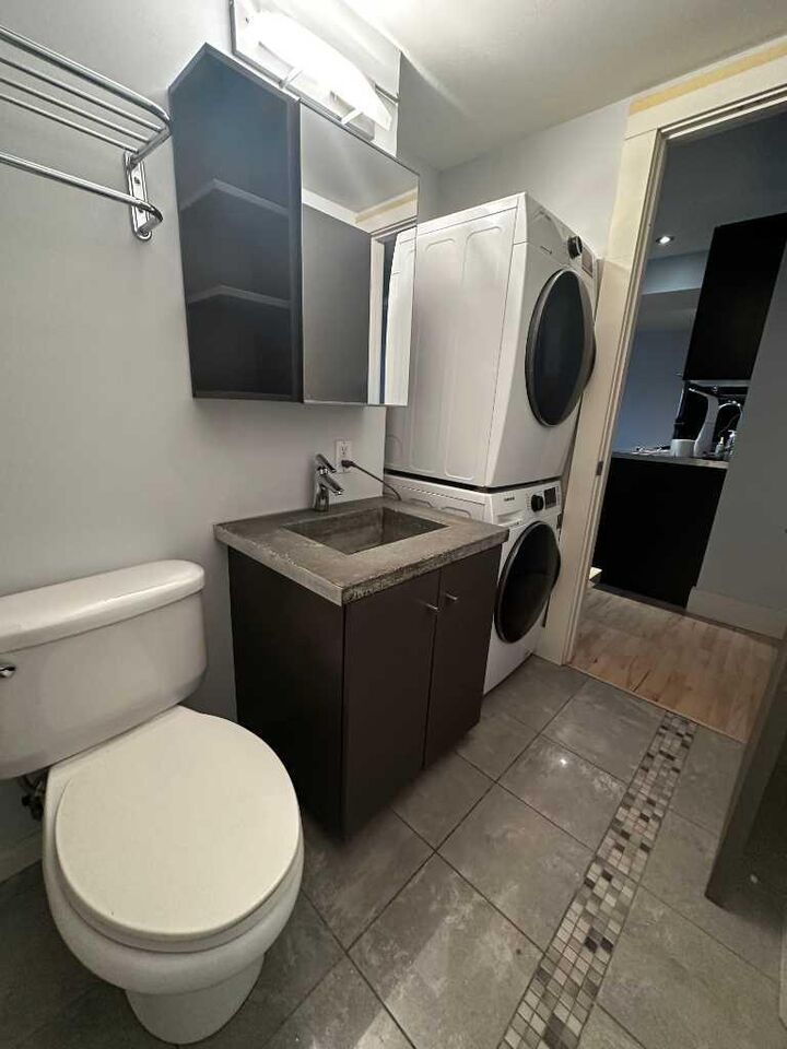Property Photo: 1530 26 Avenue SW 7 AB T2T 1C5
