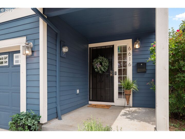 Property Photo: 6616 N Montana Ave OR 97217