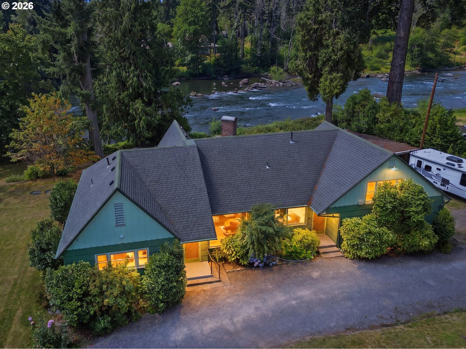 Property Photo:  90357 Thomson Ln  OR 97488 