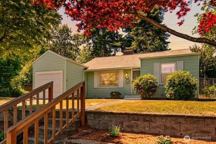 Property Photo:  8221  23rd Avenue NE  WA 98115 