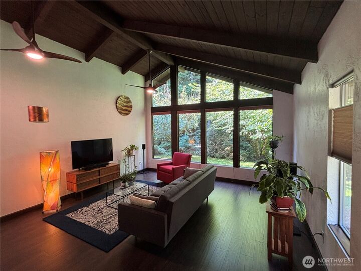 Property Photo:  38  Grays Harbor Boulevard  WA 98550 