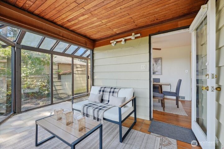 Property Photo: 15804 35th Avenue NE WA 98155