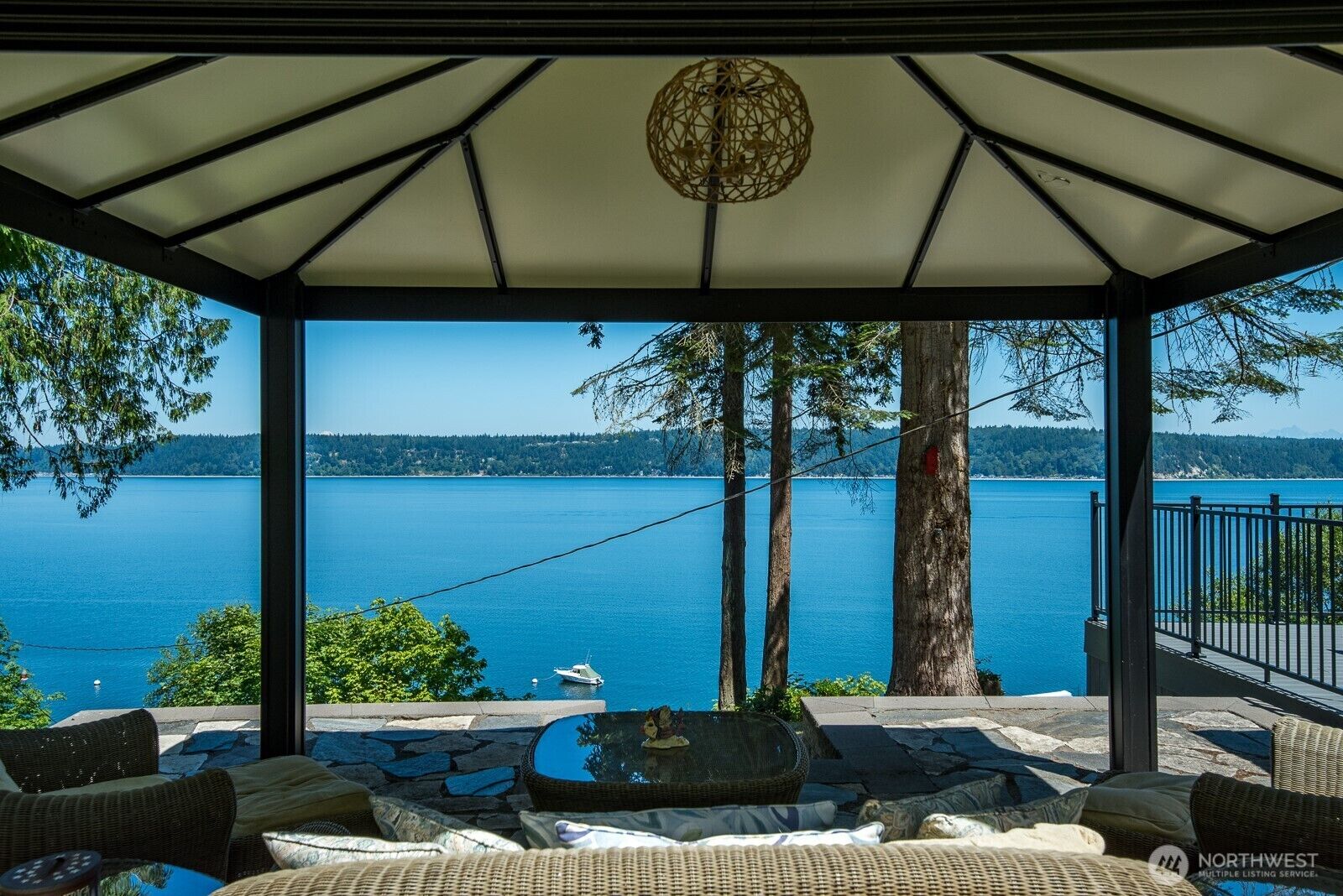 Property Photo:  3365  Shoreline Drive  WA 98282 