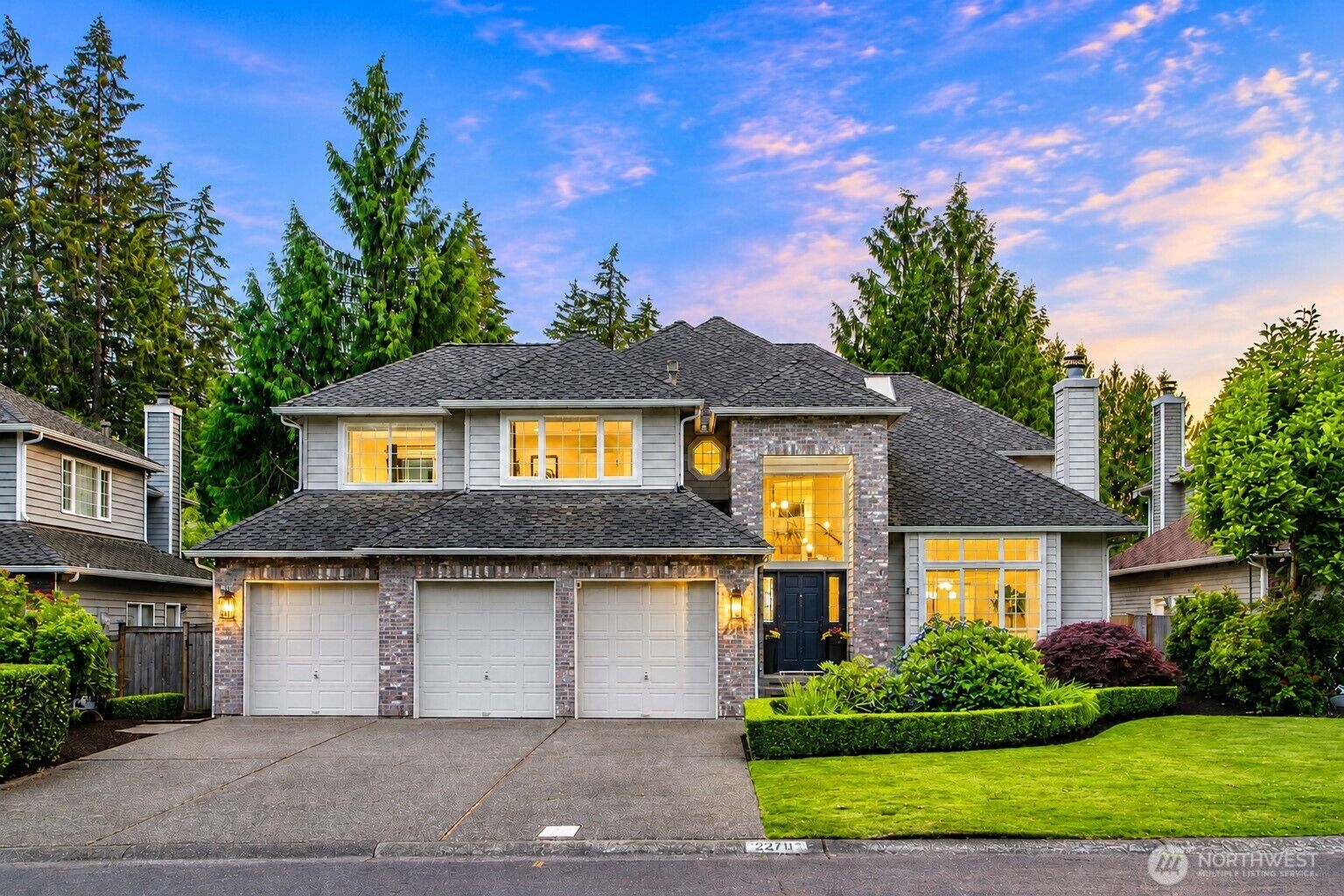 Property Photo: 22711 SE 27th Street WA 98075