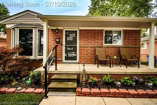 Property Photo:  4209 Pardee Avenue  MI 48125 