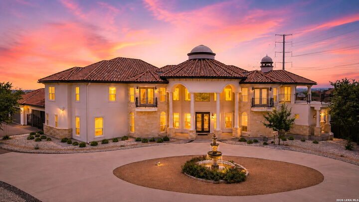 Property Photo:  423 Tulorosa Rdg  TX 78023 
