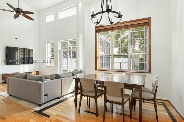 Property Photo:  1485 Seabay Rd  FL 33326 