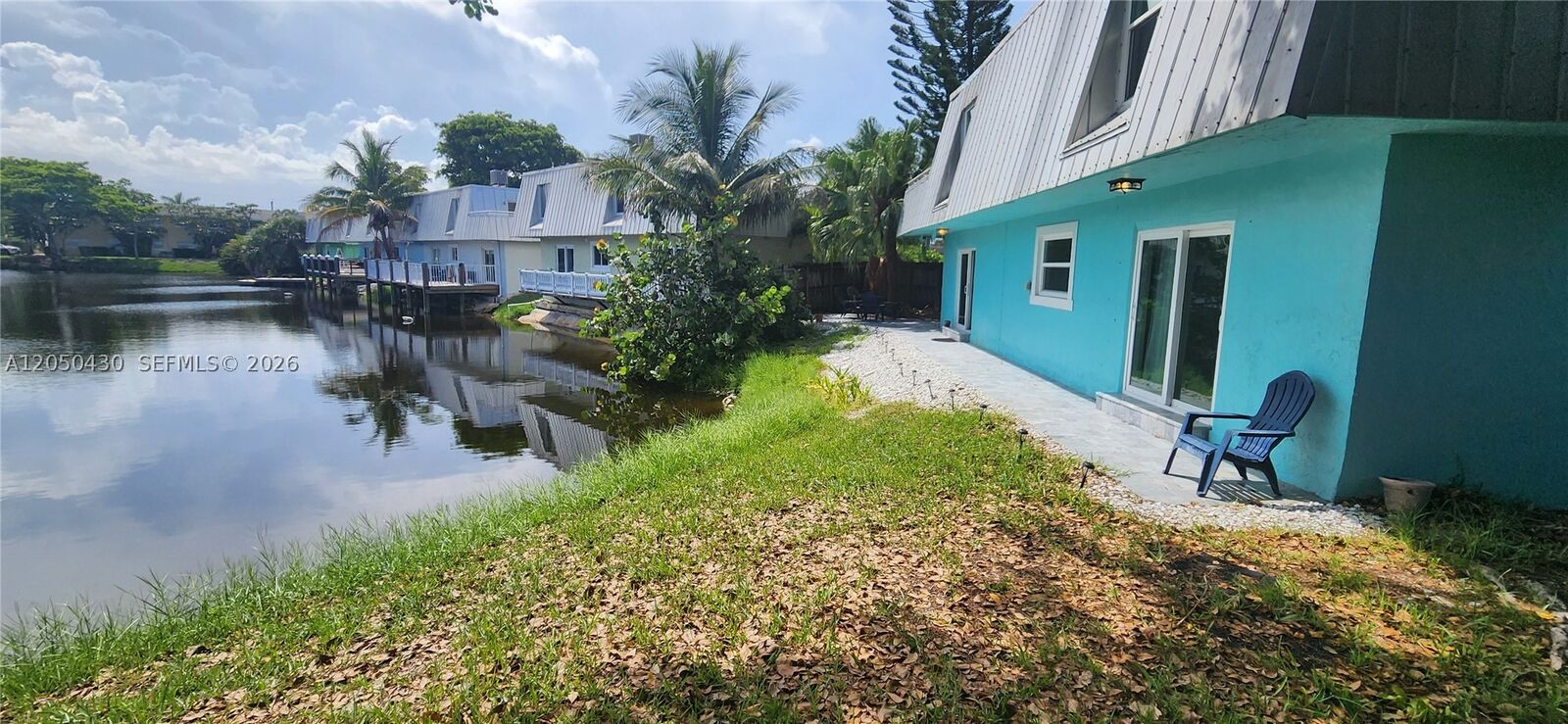 Property Photo: 4081 NE 14th Ave 4081 FL 33334