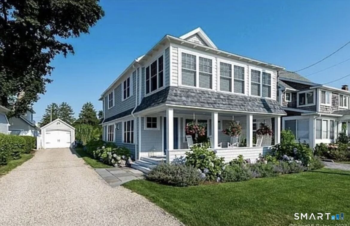 Property Photo:  5 Knollwood Drive  CT 06475 
