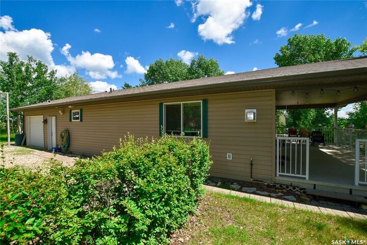 Property Photo: 134 Sunridge Road SK S0J 2G0