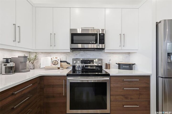 Property Photo:  905 Salmon Way  SK S0K 2T1 