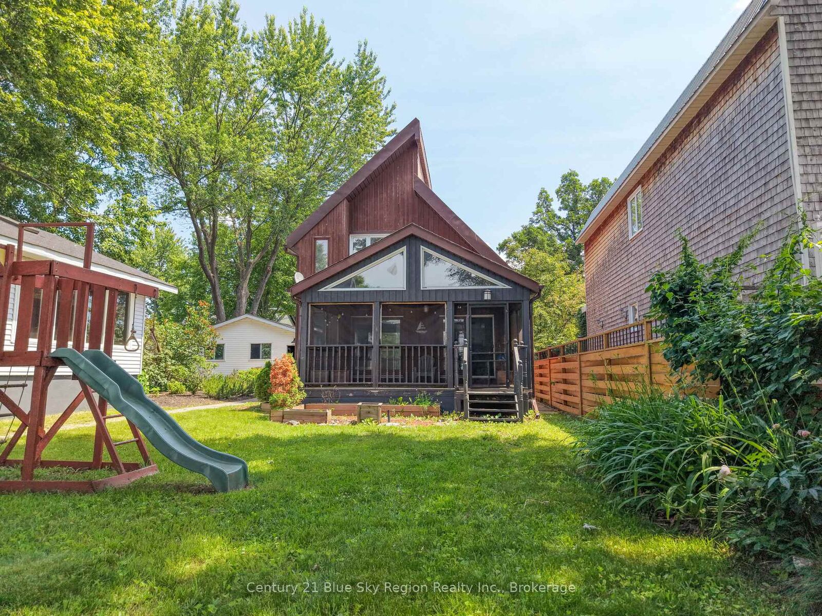 Property Photo: 1151 Premier Road ON P1A 2H5