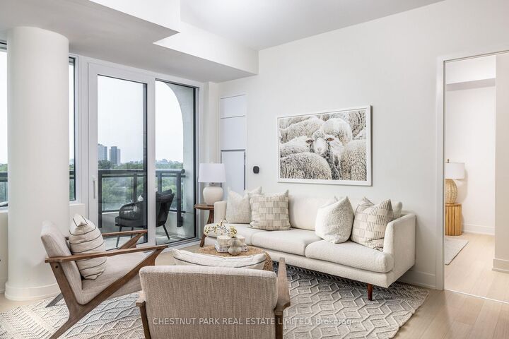 Property Photo:  328 Dupont Street 901  ON M5R 1V9 