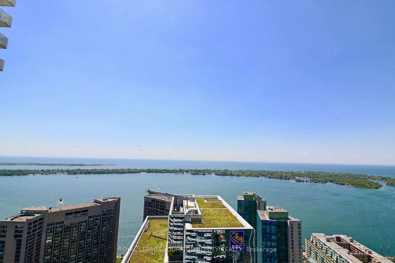 Property Photo:  100 Harbour Street 5207  ON M5J 0B5 