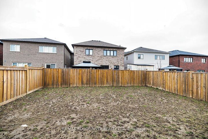 Property Photo: 10 Moses Crescent ON L1C 0T7