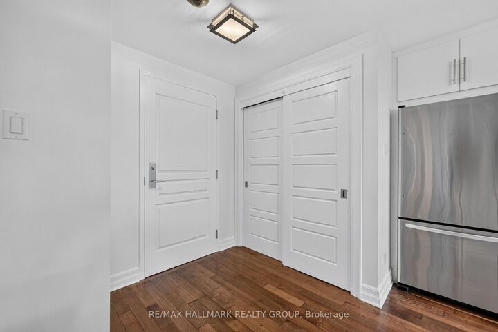 Property Photo:  419 Laurier Avenue E 101  ON K1N 6R4 