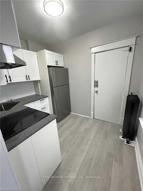 Property Photo: 983 Main Street E 6 ON L8M 1N3