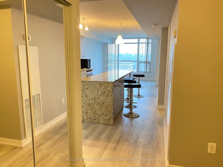 Property Photo: 33 Singer Court 803 ON M2K 0B4