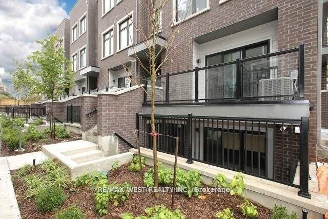 Property Photo:  66 Longbranch Avenue 17  ON M8W 3J4 