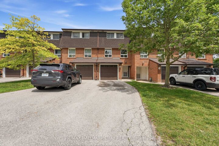 Property Photo: 34-360 Blake Street ON L4M 1L3