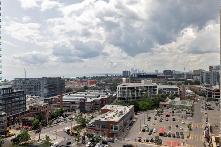 Property Photo: 100 Western Battery Road 1605 ON M6K 3S2