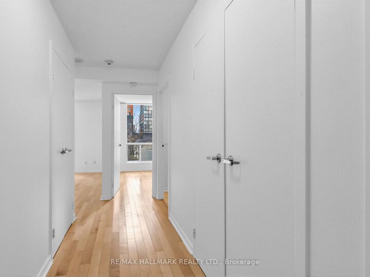 Property Photo:  75 Dalhousie Street 311  ON M5B 2R9 