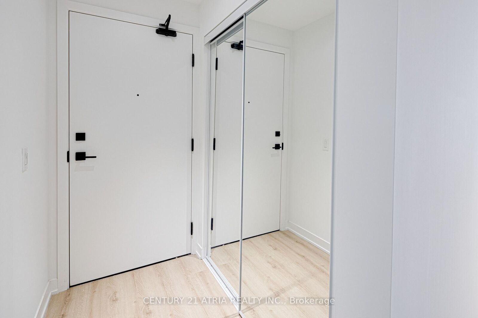 Photo de la propriété:  319 Jarvis Street 2515  ON M5B 0C8 