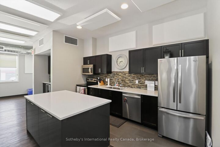 Property Photo:  49 Silver Glen Boulevard  ON L9Y 0G9 