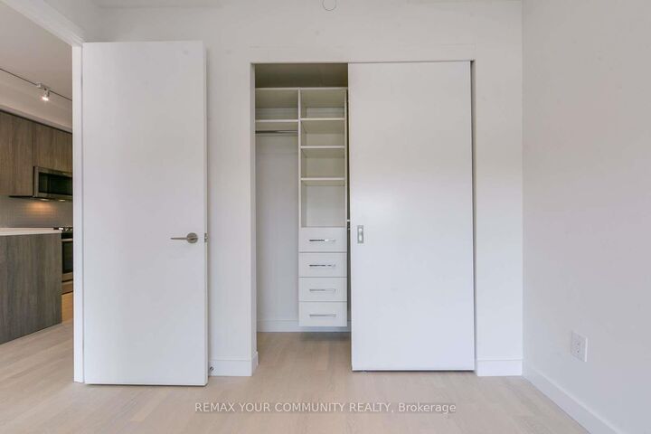 Property Photo:  246 Logan Avenue 503  ON M4M 1J2 