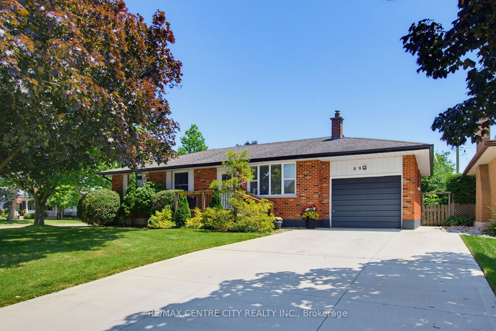 Property Photo: 89 Butler Drive S ON N5R 4Y9