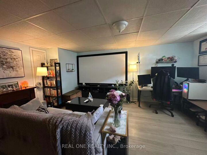Property Photo:  1387 Selkirk Avenue Lower  ON L6L 2V5 