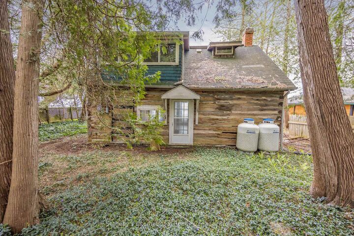 Property Photo:  199 Cedar Avenue  ON N4L 1W5 