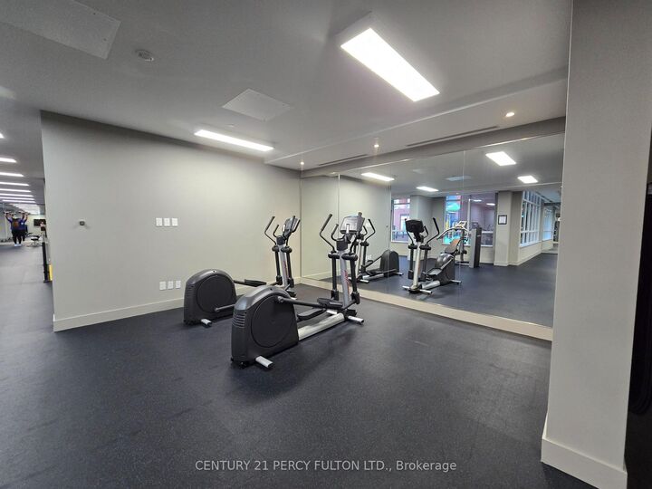 Property Photo: 3260 Sheppard Avenue E 1501 ON M1T 0B5