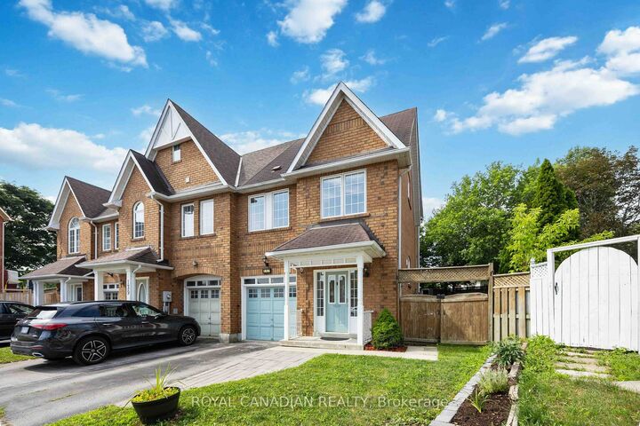 Property Photo:  137 Stokely Crescent  ON L1N 9S9 