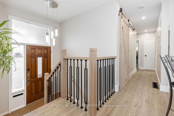 Property Photo: 68 Ottaway Avenue ON L4M 2X2