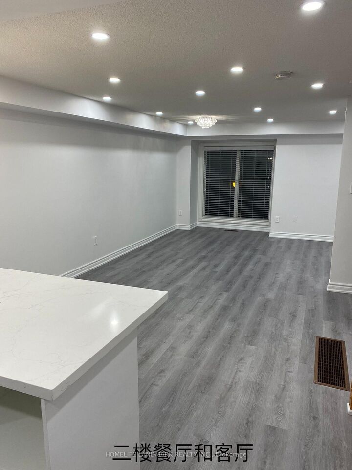 Photo de la propriété:  3500 Brimley Road 8  ON M1V 5K6 