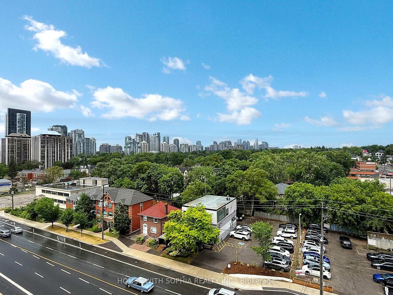 Property Photo: 181 Sheppard Avenue E 702 ON M2N 0L9