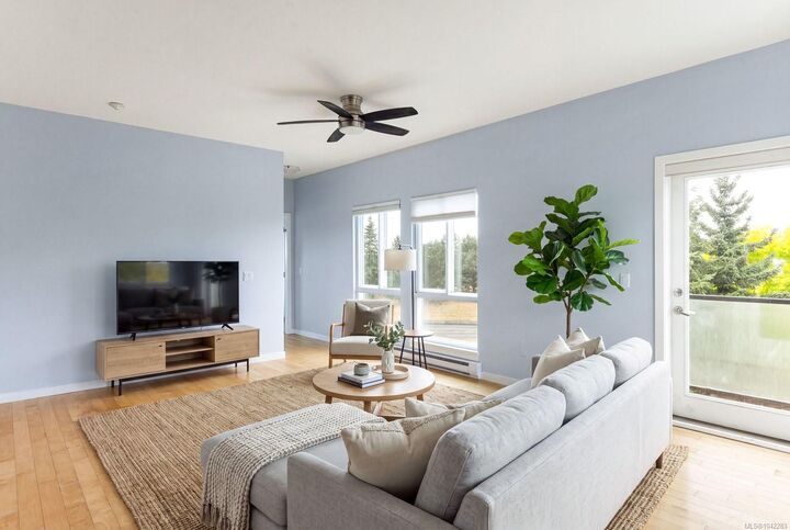 Property Photo:  4052 Douglas St #304  BC V8X 0A5 