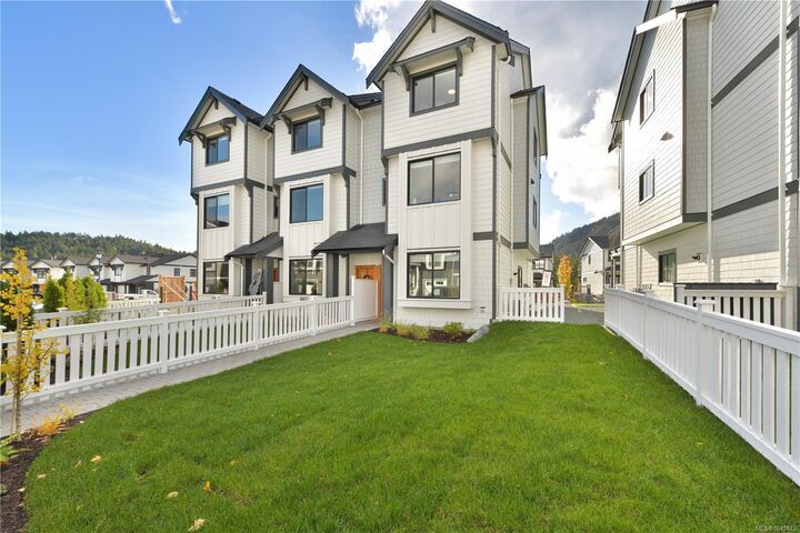 Property Photo: 1509 Atlas Dr BC V9B 7C3