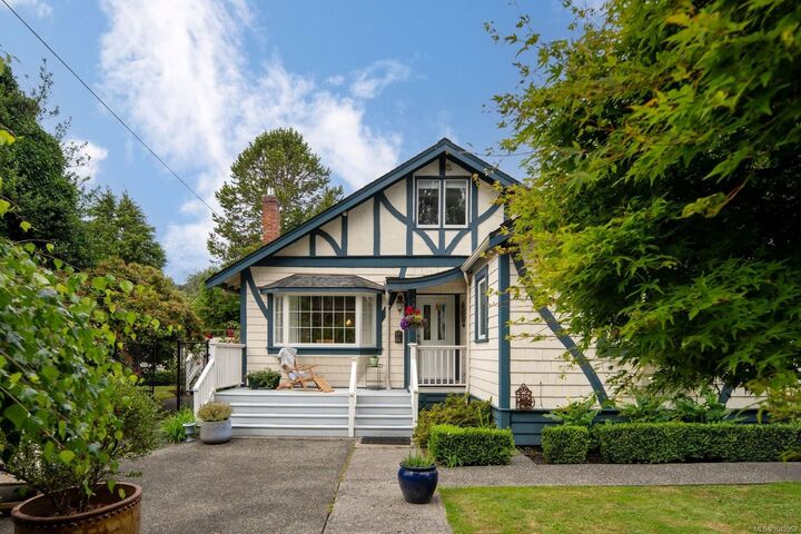 Property Photo: 1036 Deal St BC V8S 5G5