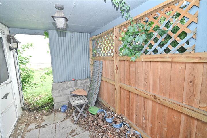 Property Photo: 1115 Roosevelt St PA 16101