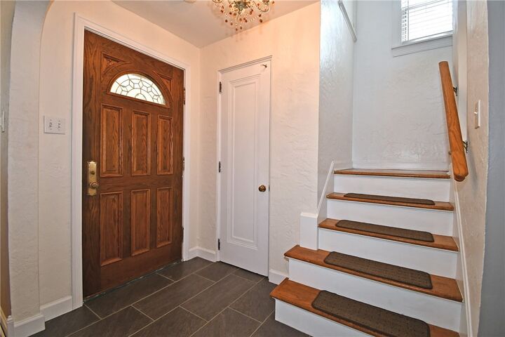 Property Photo:  318 Fieldbrook Dr  PA 15228 