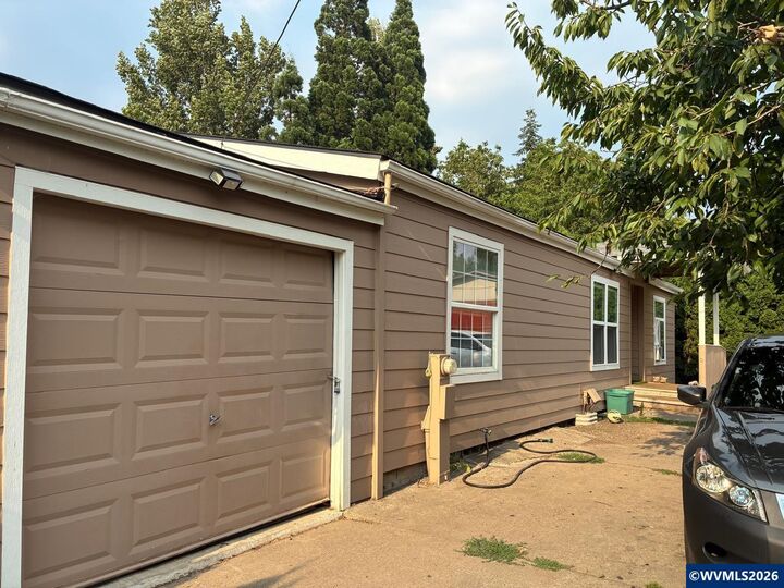 Property Photo:  799 Hardcastle Av  OR 97071 
