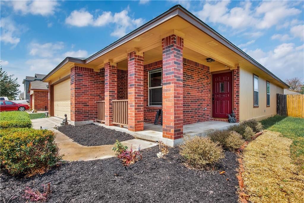 Property Photo:  109 Brooke Street  TX 78634 