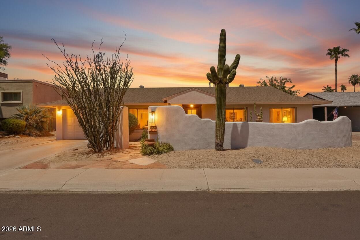 Property Photo:  8320 E Buena Terra Way  AZ 85250 