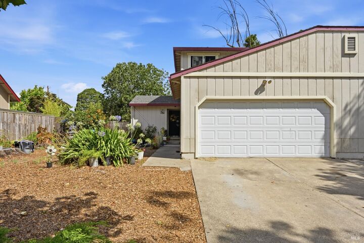 Property Photo:  1168 Poggie Court  CA 95401 