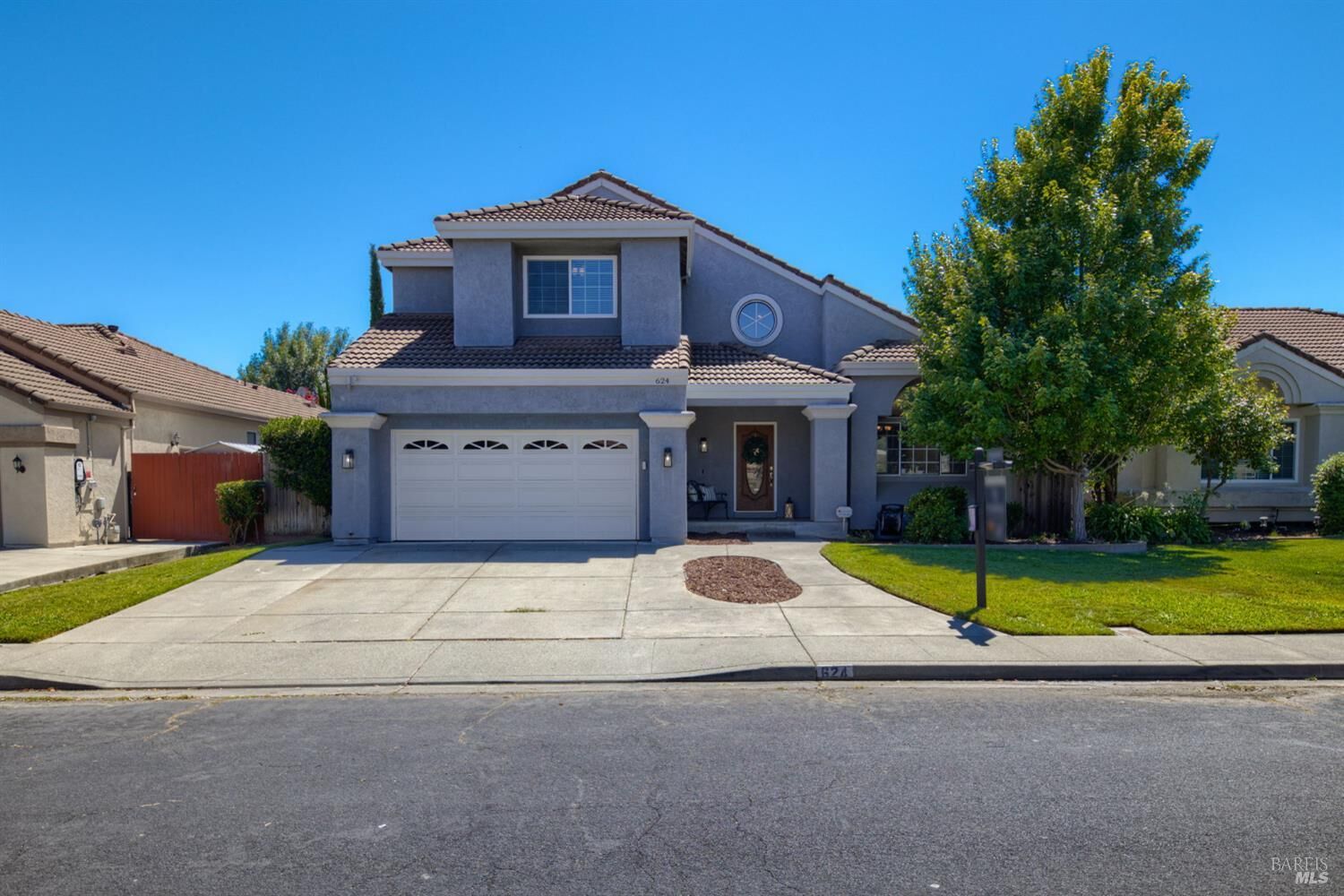 Property Photo: 624 Roscommon Place CA 95688
